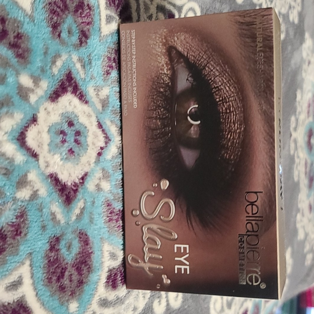Eye shadow